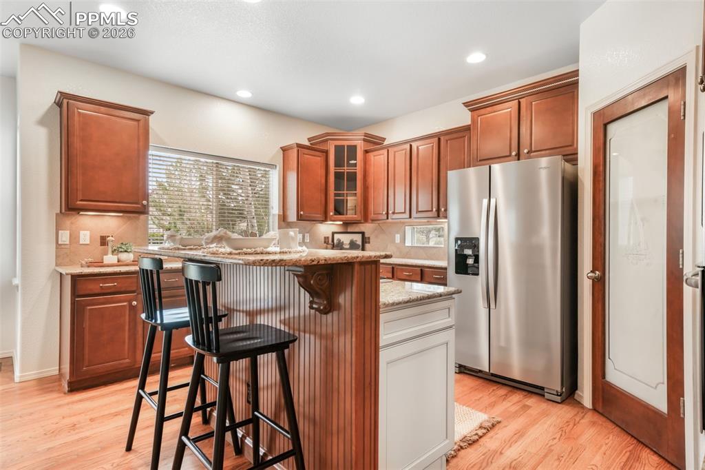 Image 6 of 50: Entry