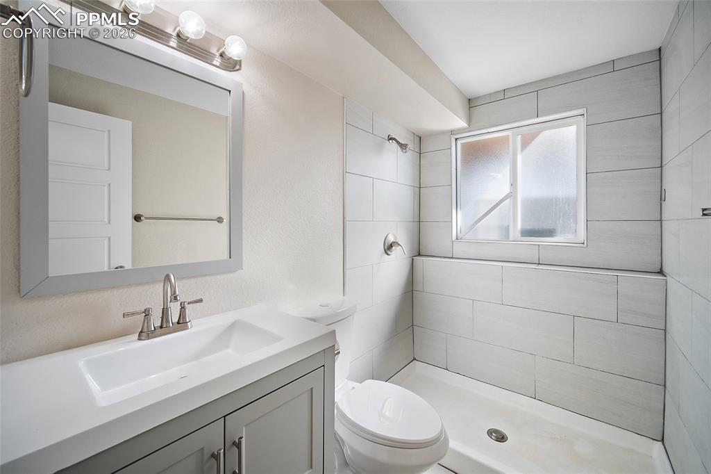 Image 16 of 32: No Description Available