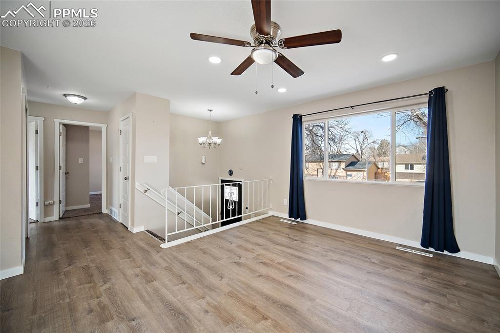 Image 2 of 32: No Description Available