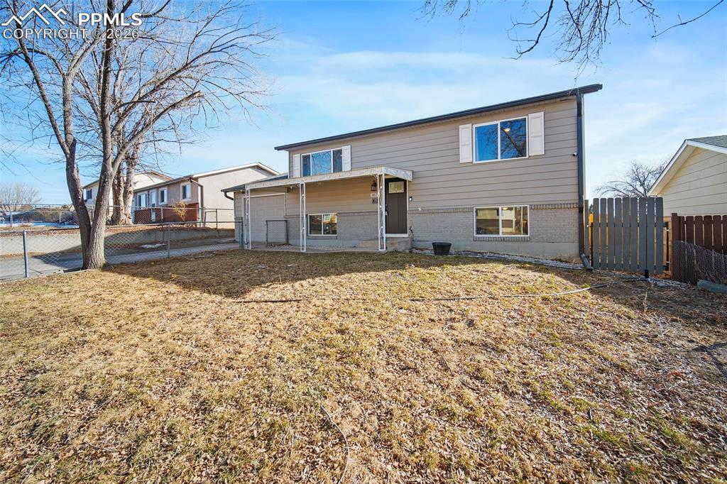 Image 28 of 32: No Description Available