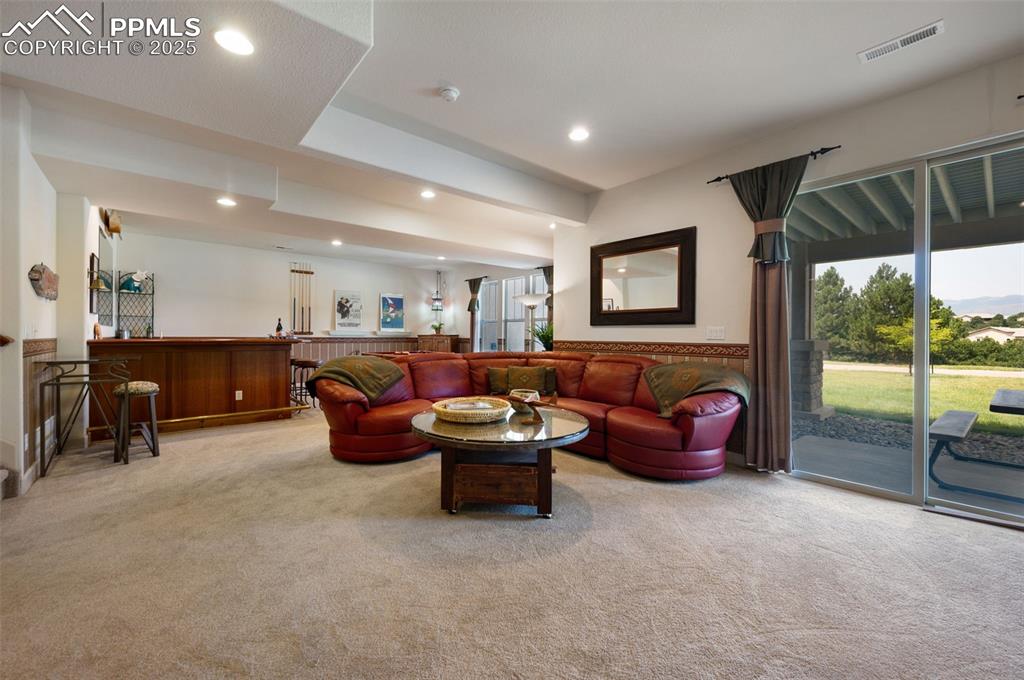 Image 20 of 41: Family Room