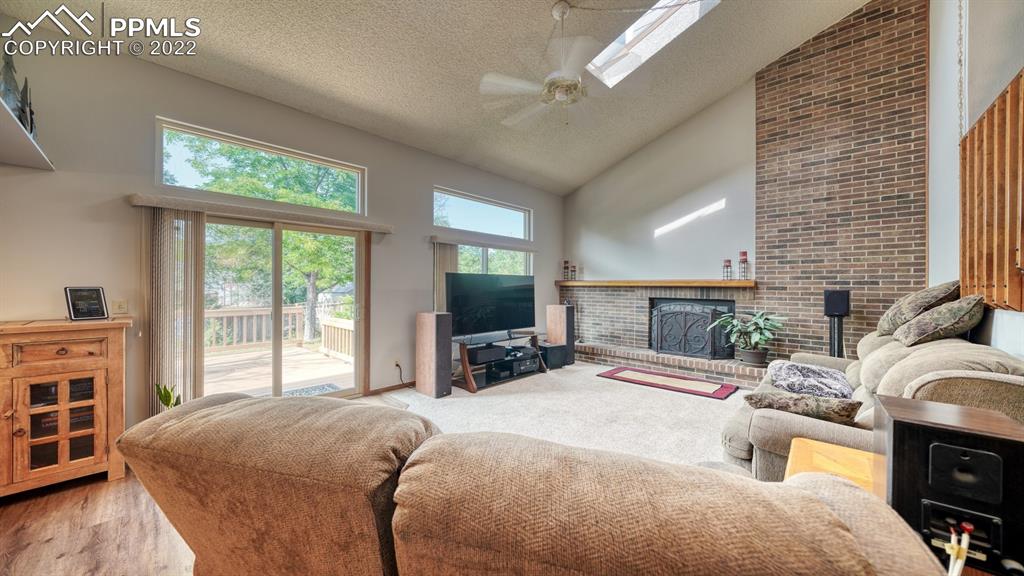 Listing 5111921, Image 3 of 35
