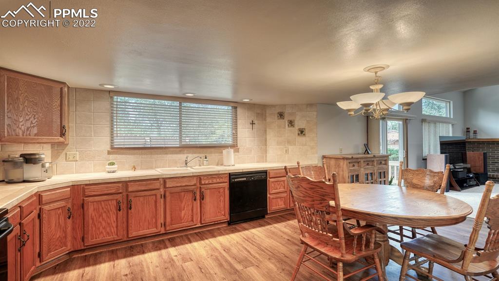 Listing 5111921, Image 9 of 35
