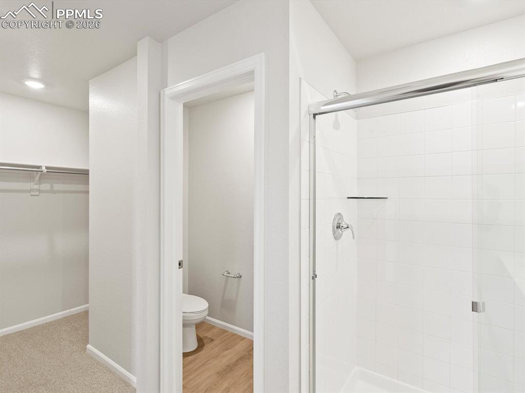 Image 11 of 17: Bathroom