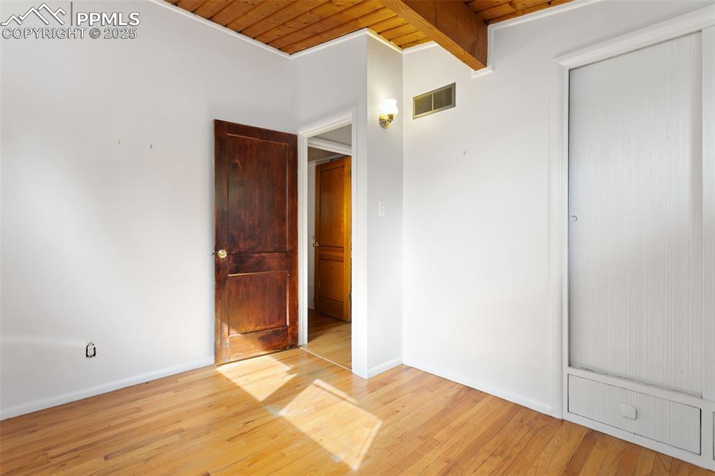 Image 12 of 23: Master Bedroom