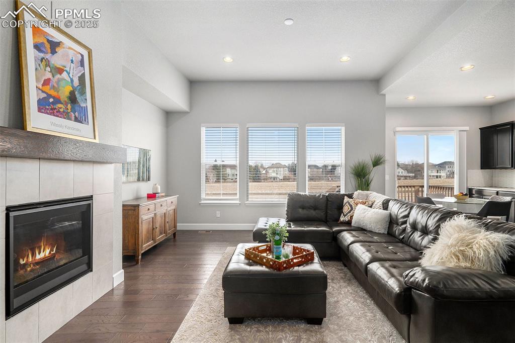 Image 6 of 39: Living Room