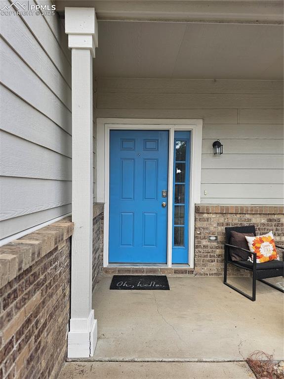 Image 3 of 50: Entry