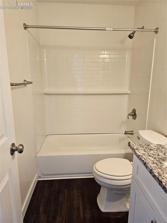 Image 43 of 50: Bathroom