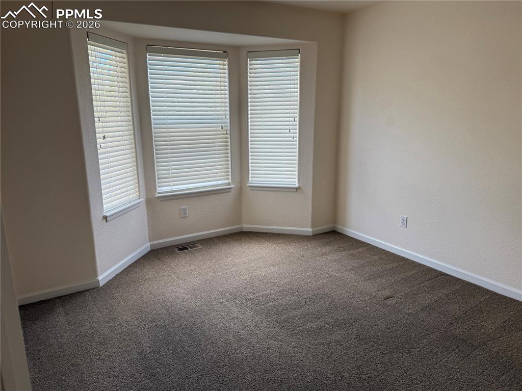 Image 13 of 24: Bedroom