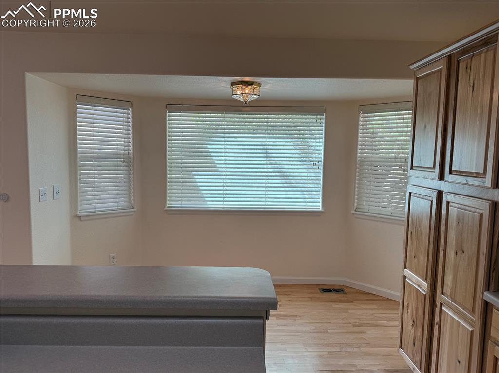 Image 6 of 24: Eat in kitchen.