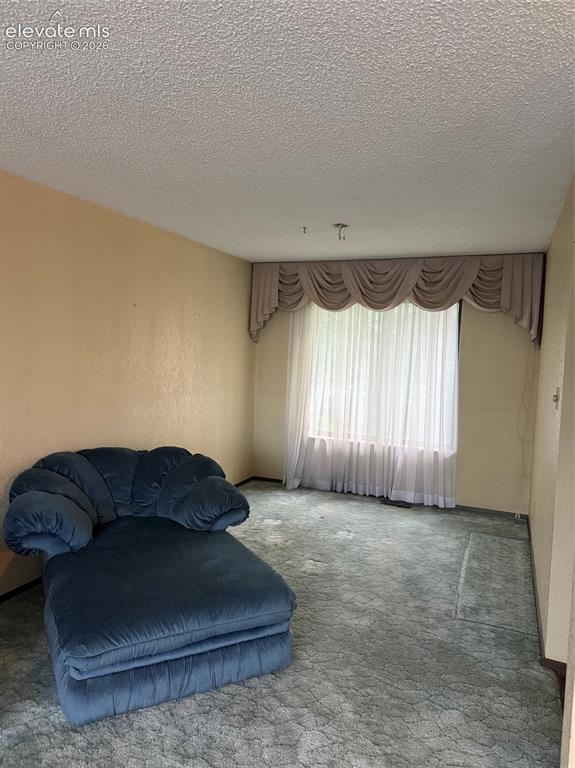 Image 6 of 25: Sitting Room