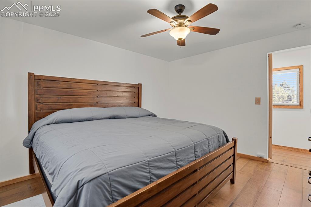 Image 12 of 29: Bedroom
