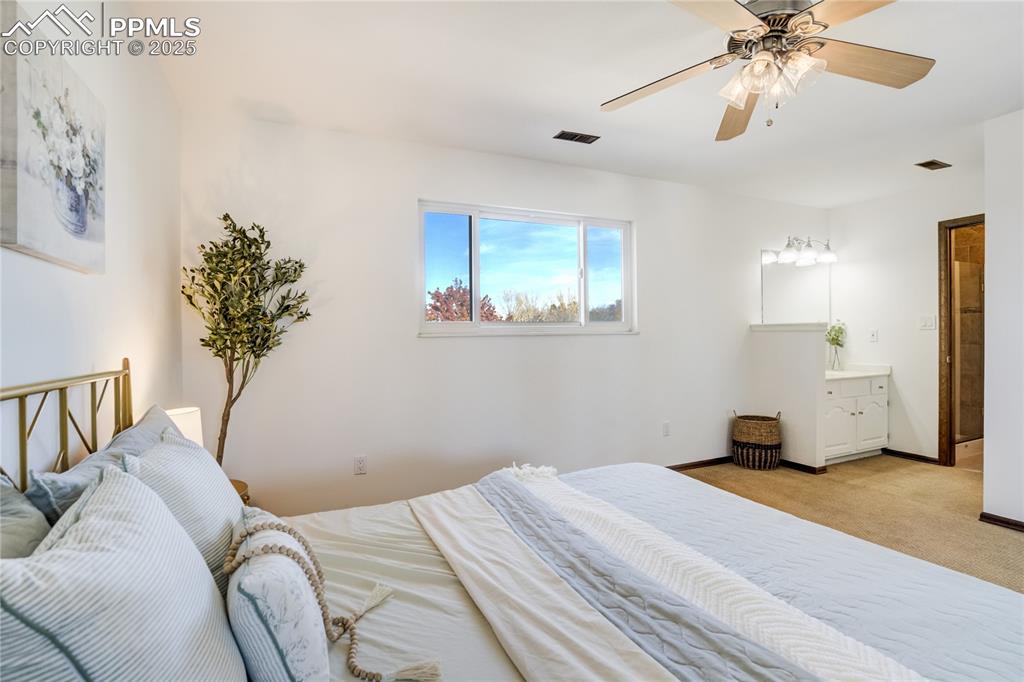 Image 24 of 50: Primary Bedroom (Bed 1)