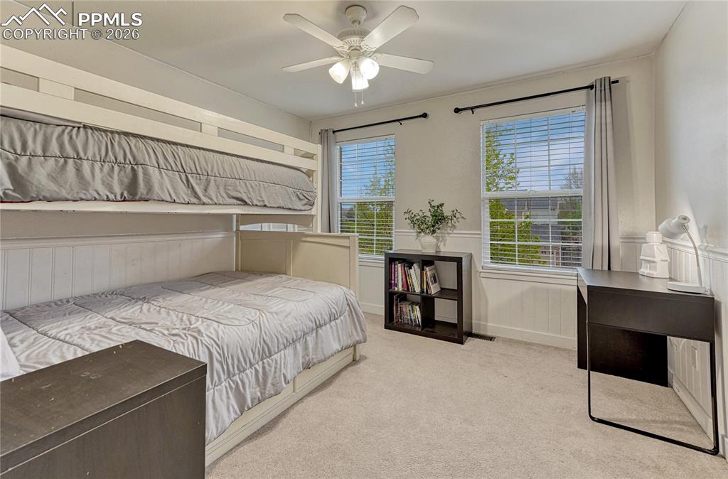 Image 34 of 48: Large spacious bedroom.