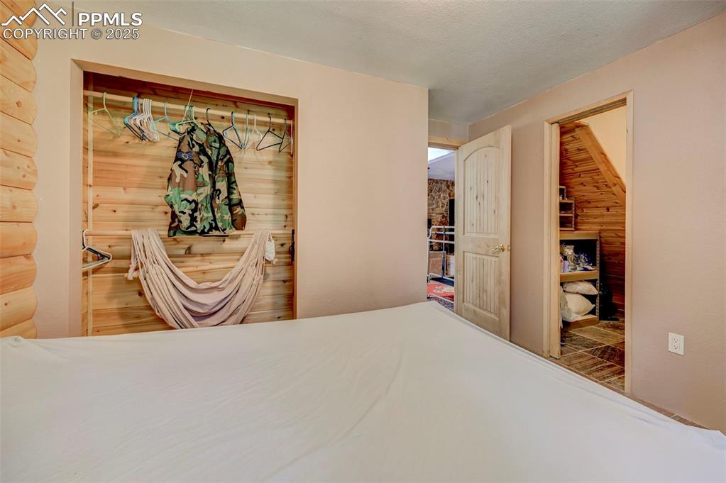 Image 11 of 49: Bedroom