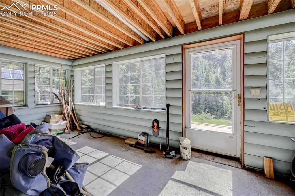 Image 5 of 49: Sun Room