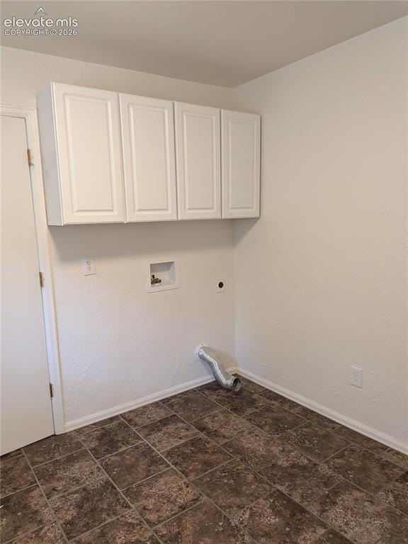 Image 16 of 36: Main floor laundry Unit 15060