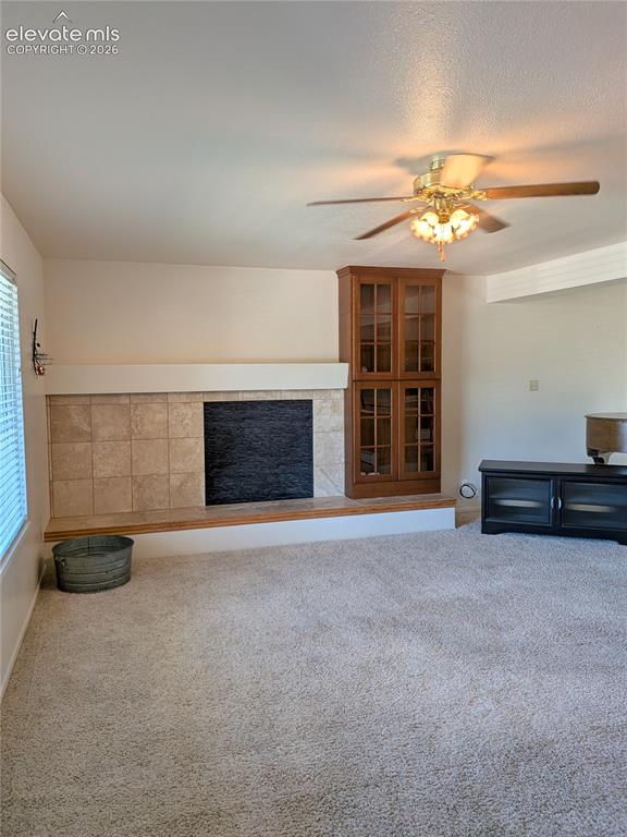 Image 18 of 36: Living Room Unit 15050