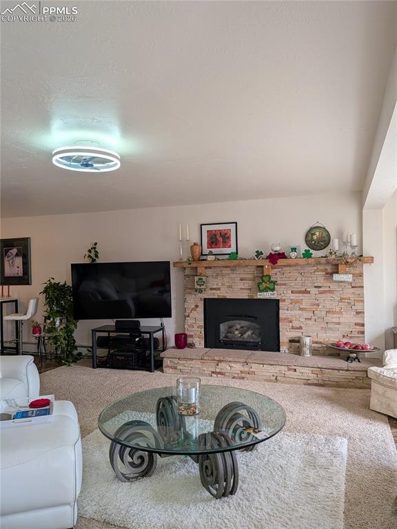 Image 2 of 29: Gas Fireplace