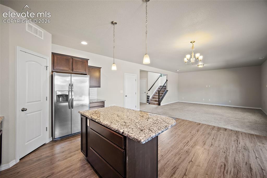 Image 14 of 46: Kitchen