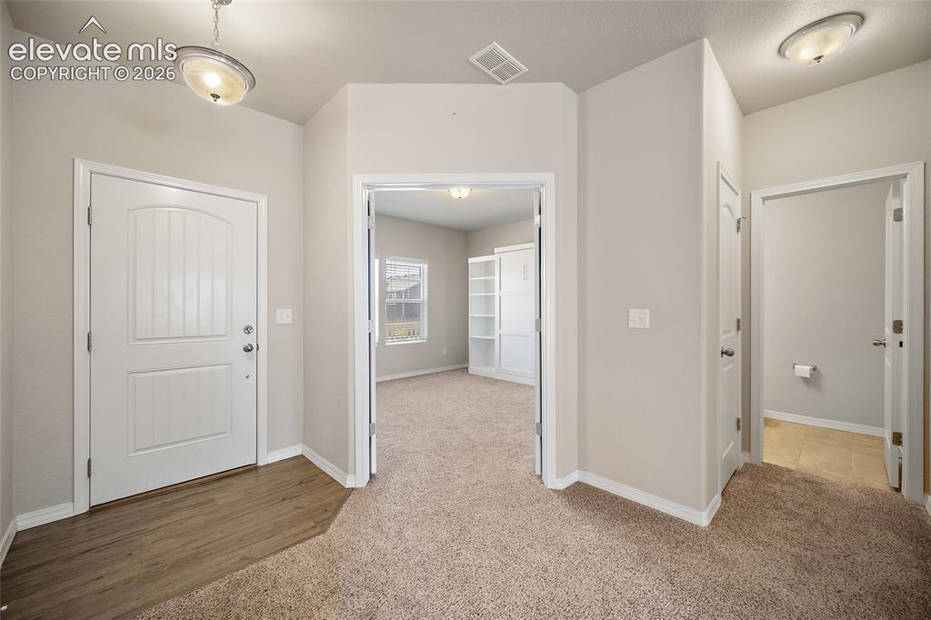 Image 15 of 46: Entry
