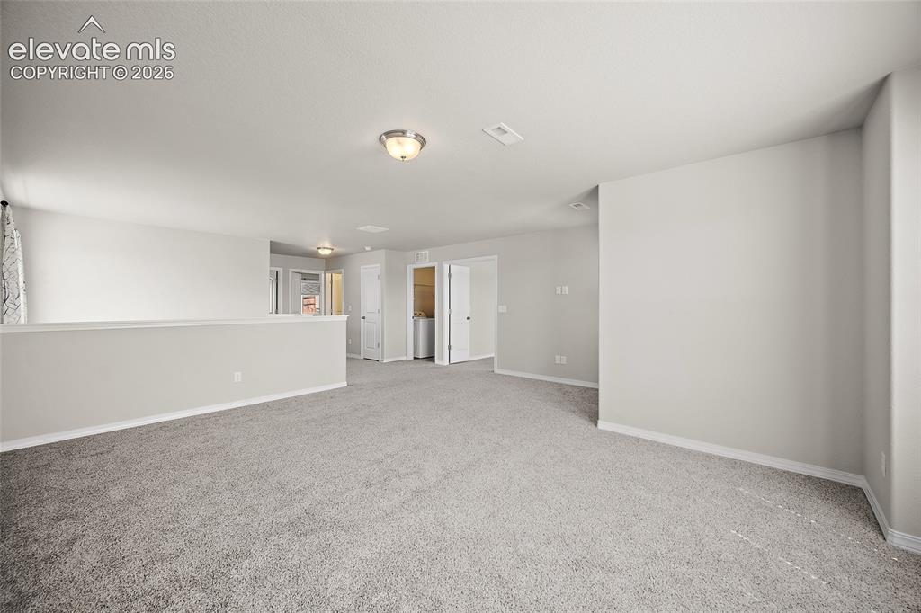 Image 21 of 46: Loft