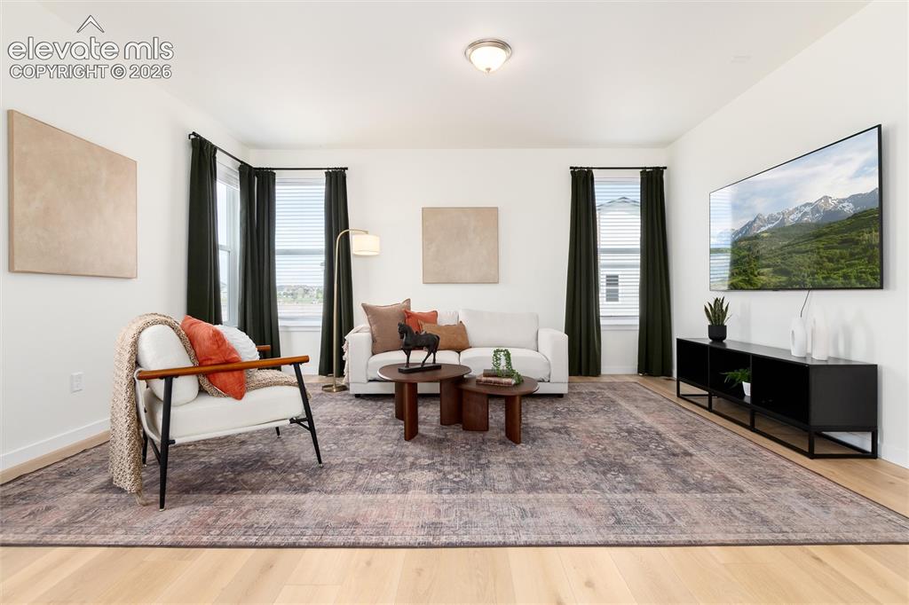 Image 12 of 47: Sitting Room