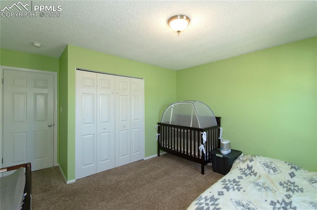 Image 15 of 24: Bedroom