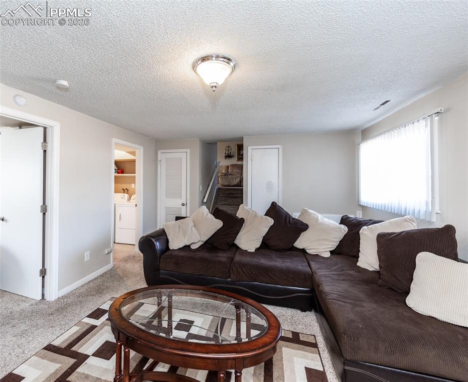 Image 26 of 36: Living Room