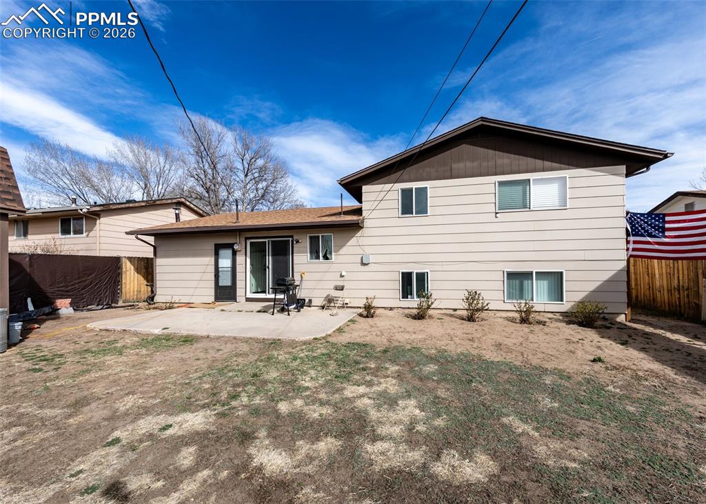 Image 35 of 36: Back of Structure