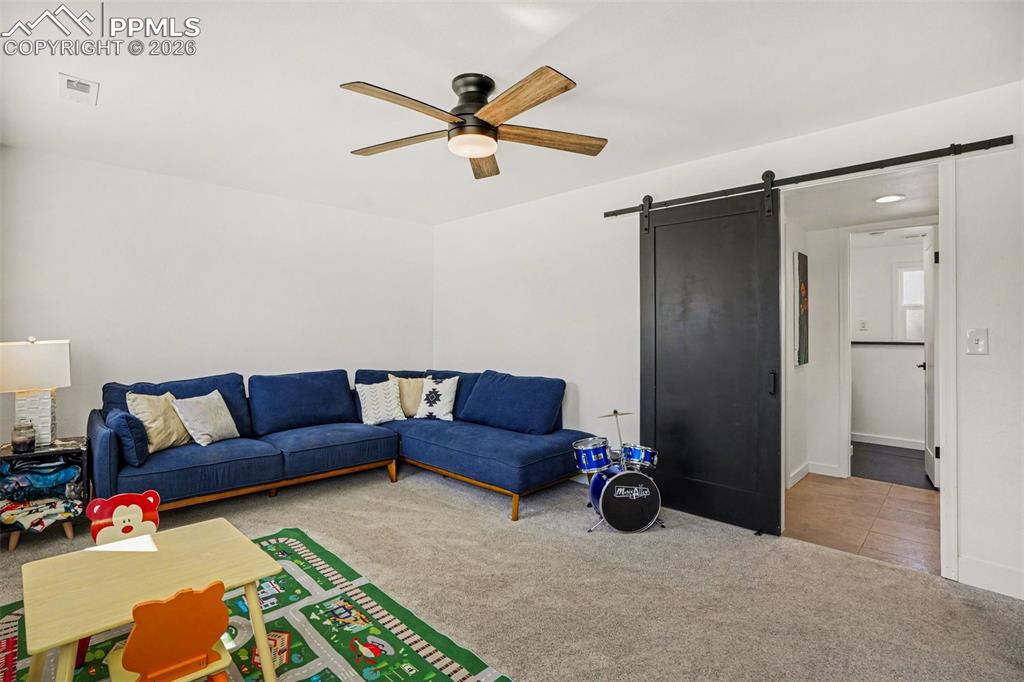 Image 7 of 22: Living Room