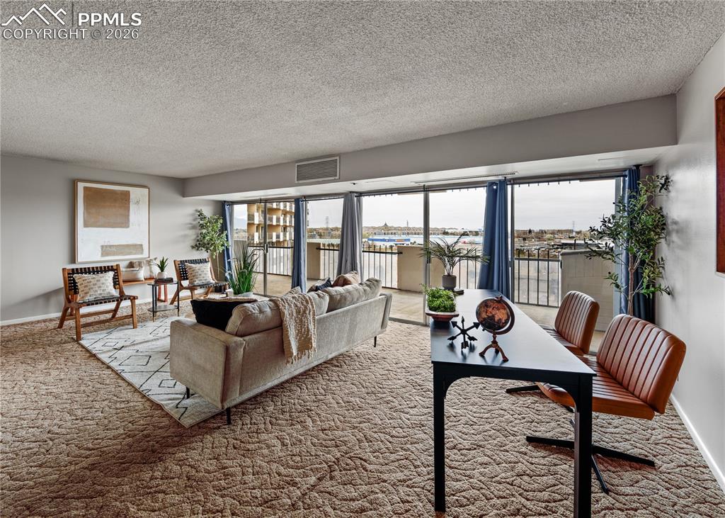 Image 4 of 26: Living Room