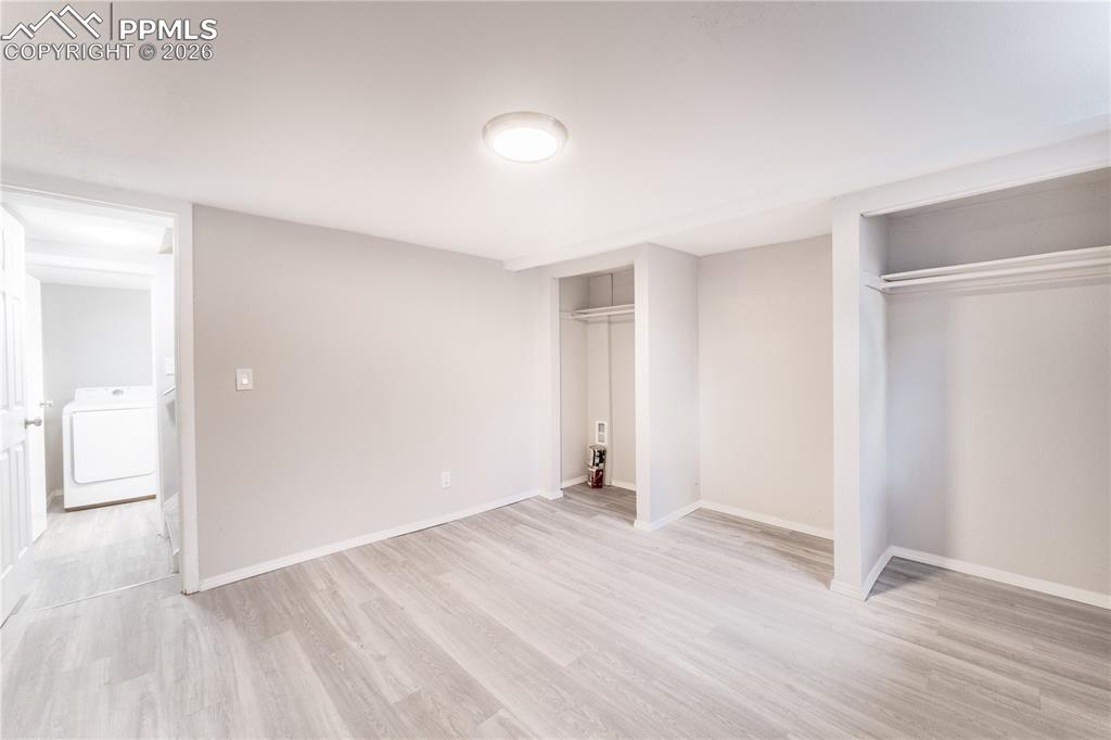 Image 20 of 40: Bedroom