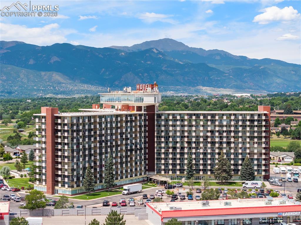 Image 10 of 18: View