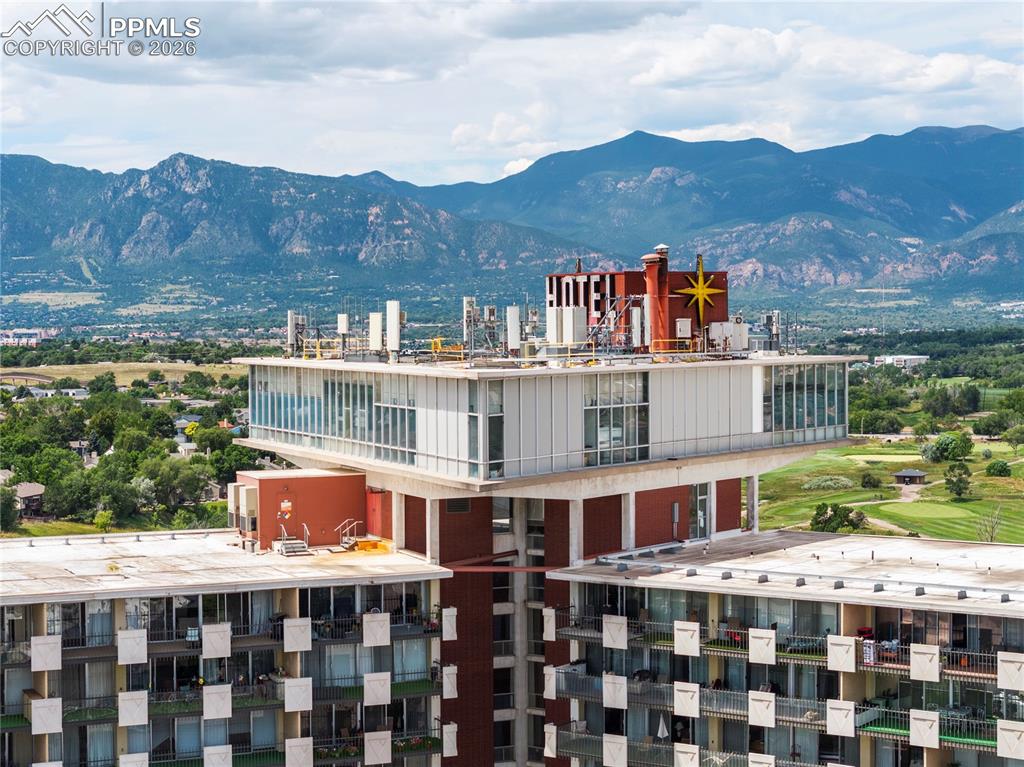 Image 13 of 18: View