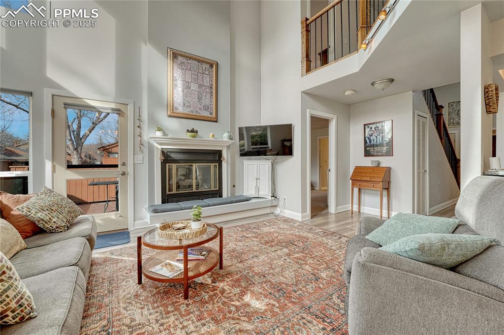 Image 15 of 50: Living Room