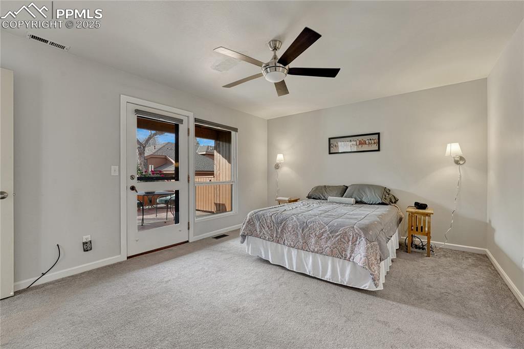 Image 24 of 50: Bedroom