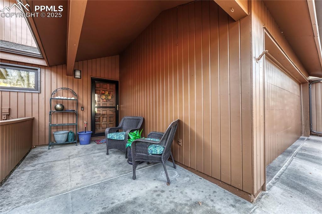 Image 42 of 50: Patio