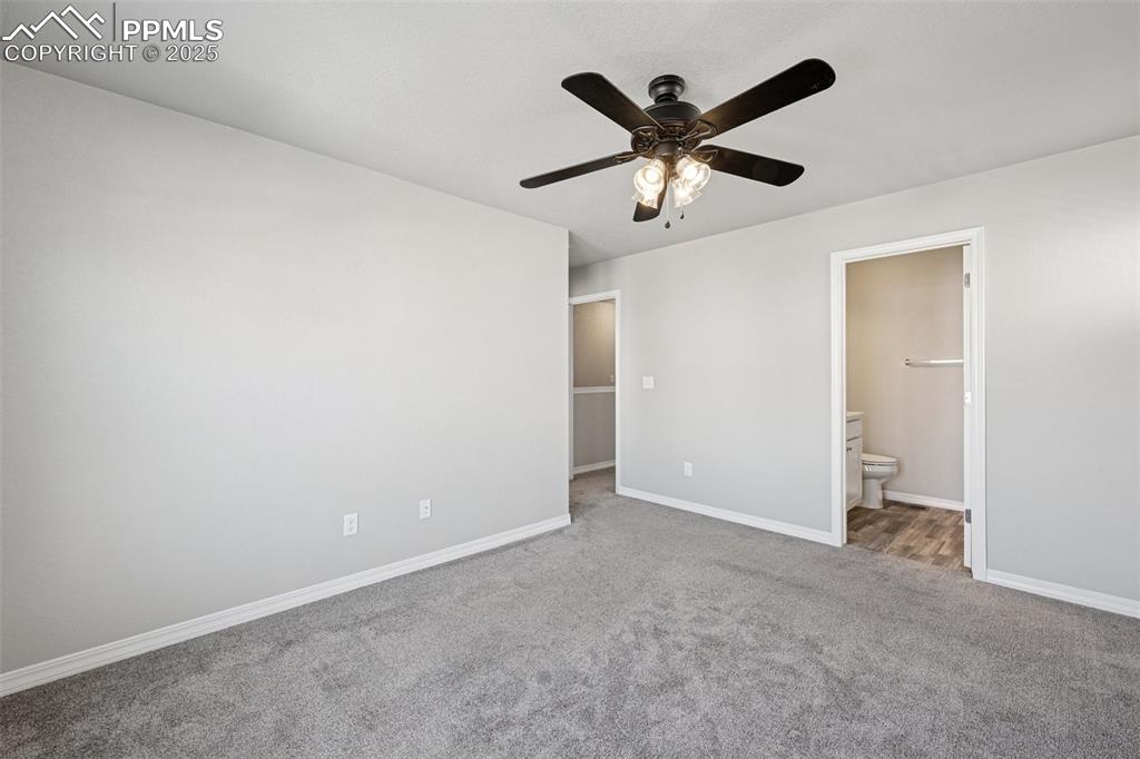 Image 11 of 21: Bedroom