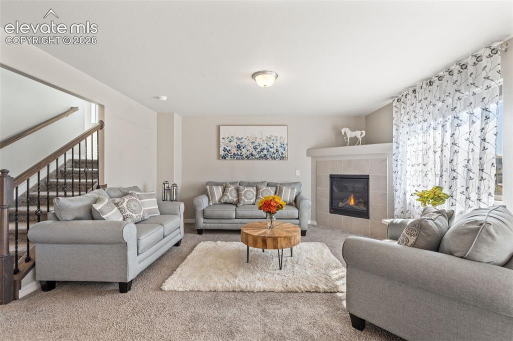 Image 7 of 45: Family Room