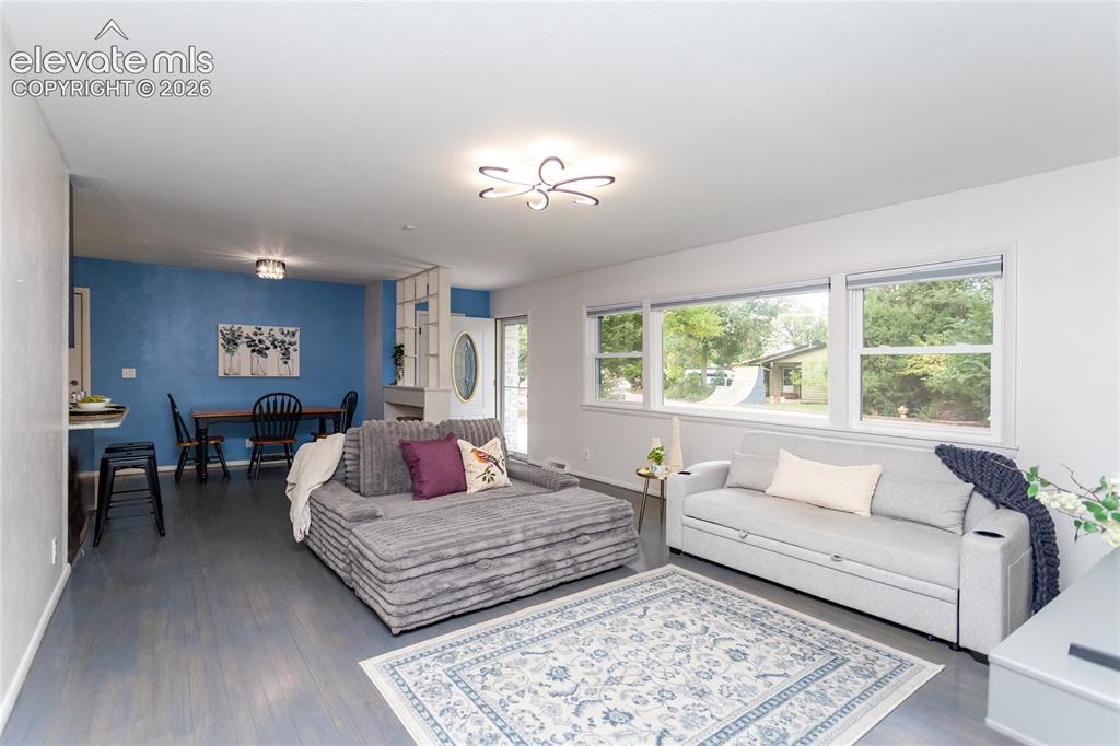 Image 16 of 49: Living Room