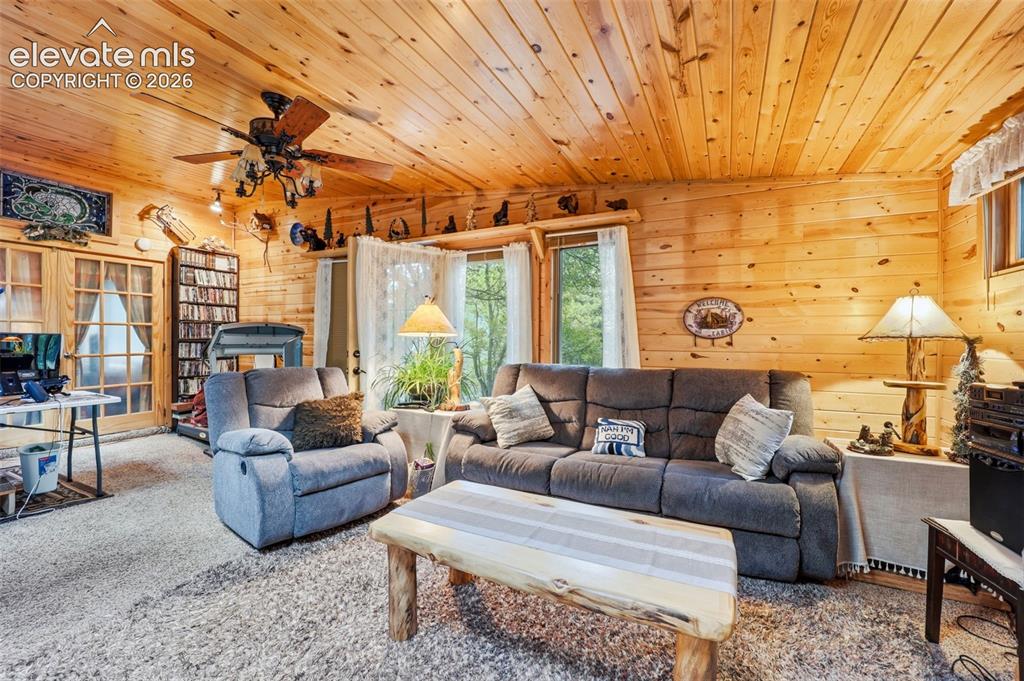 Image 15 of 49: Living Room