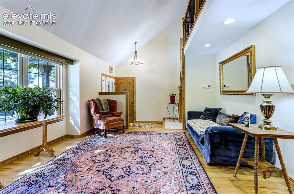 Image 11 of 50: Sitting Room