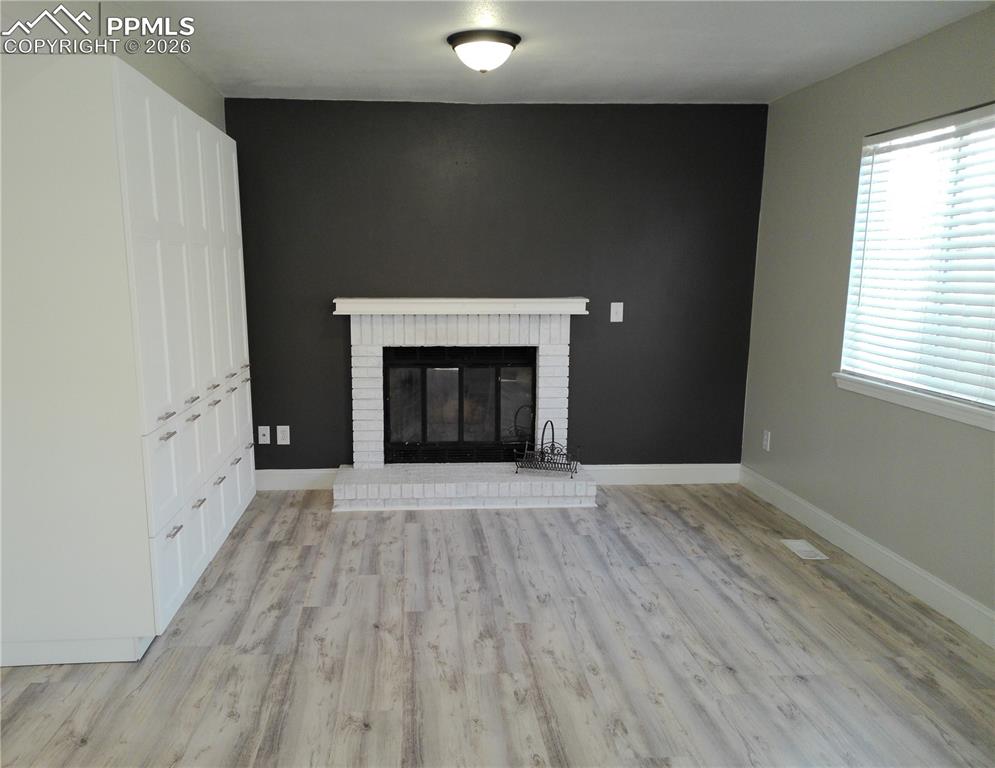 Image 15 of 50: Family Room