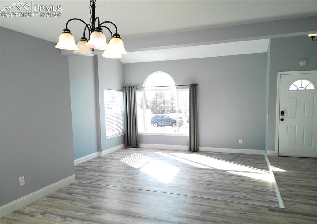 Image 3 of 50: Living Room