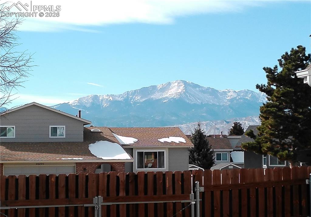 Image 46 of 50: Pikes Peak