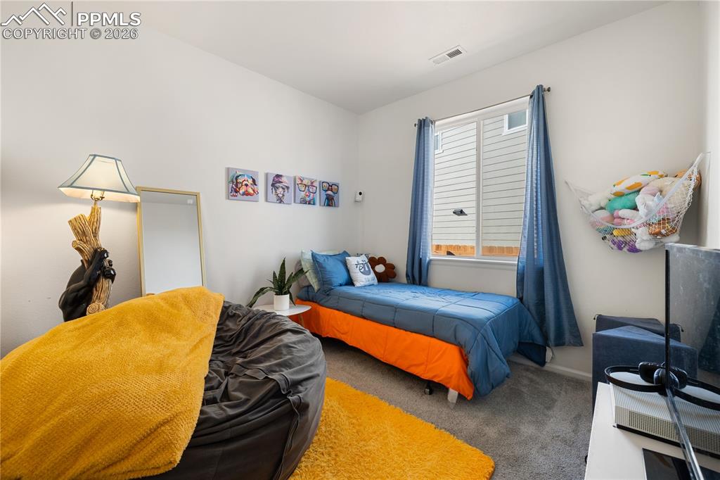 Image 25 of 38: Bedroom