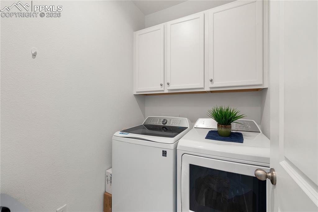 Image 27 of 38: Laundry