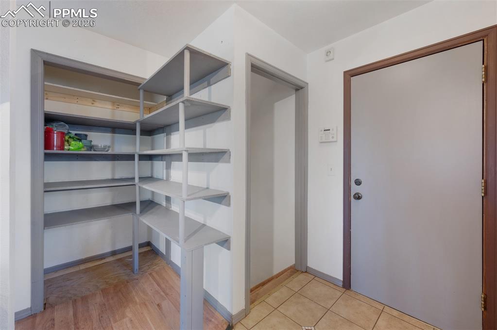 Image 27 of 50: Pantry