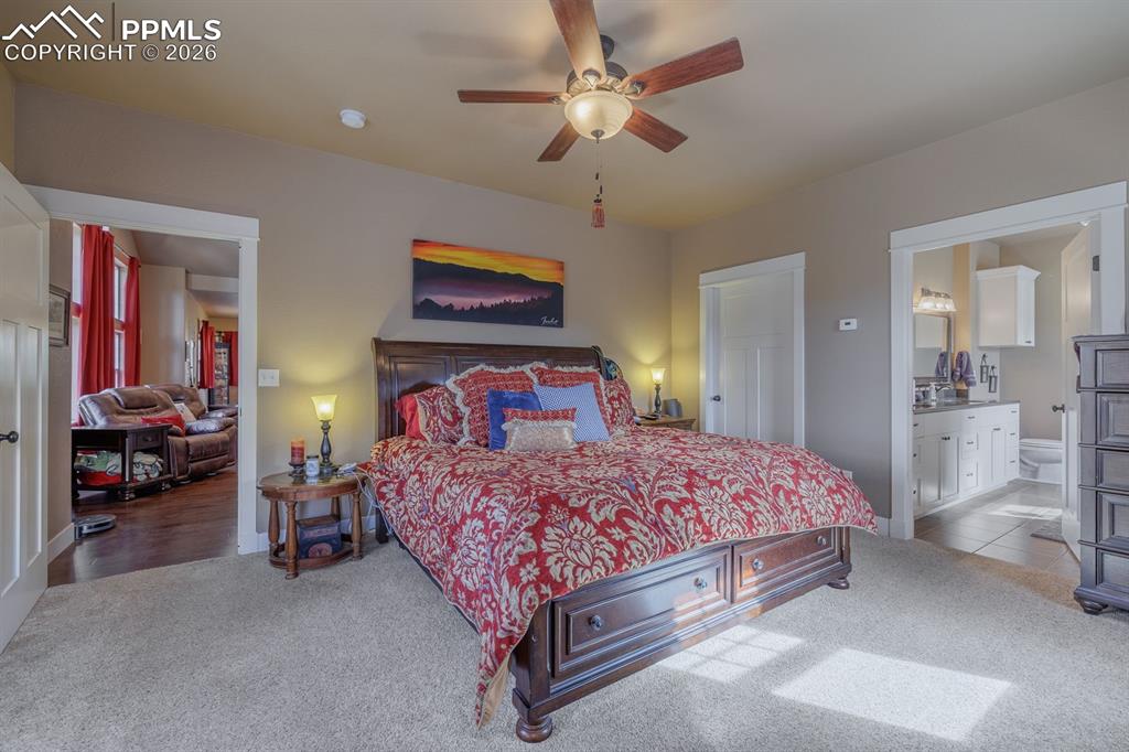 Image 19 of 49: Bedroom